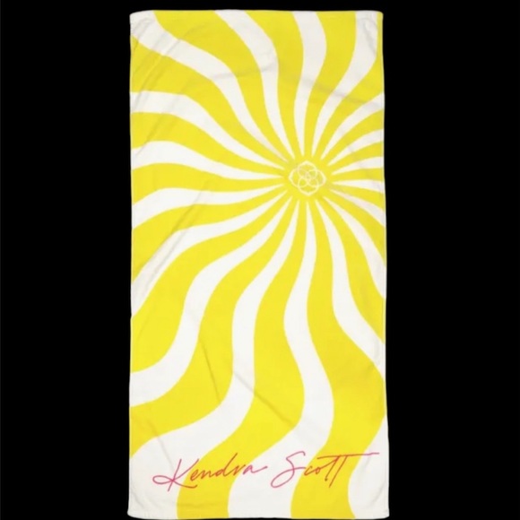 🎉 HP 🎉 🆕 Kendra Scott Shine Beach Towel - Picture 9 of 10